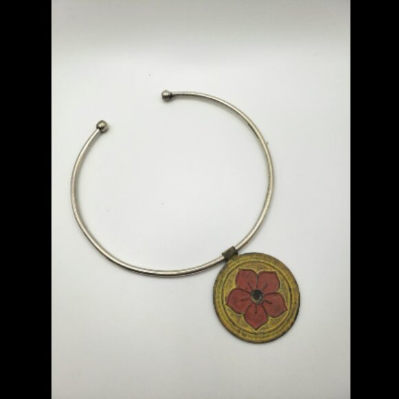 Rustic & Boho Circle Necklace - Picture 2 of 3
